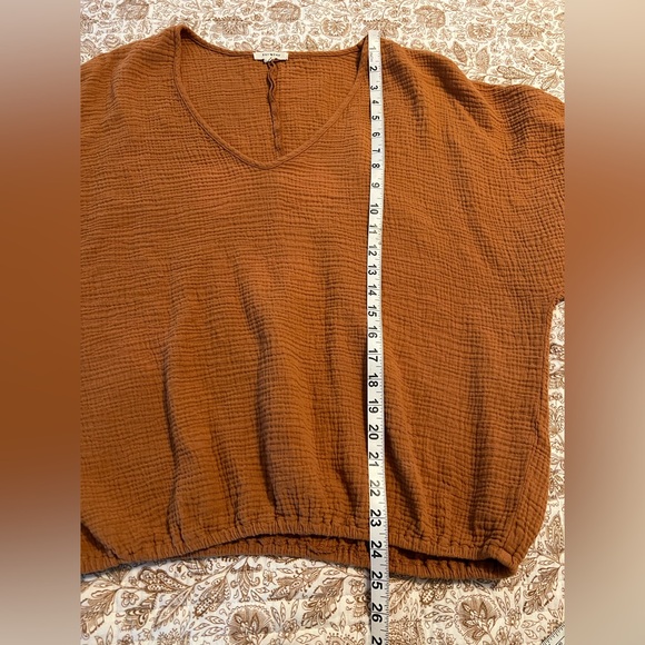 Women's Rust V-Neck Top - Picture 4 of 5